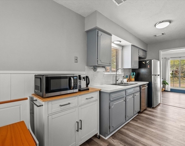 11322 Sagewillow Lane - Photo Thumbnail 9