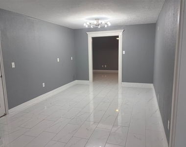 18385 Ten Oaks Court - Photo Thumbnail 4