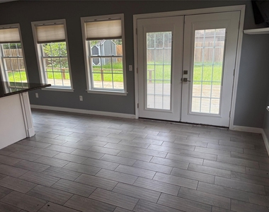 18385 Ten Oaks Court - Photo Thumbnail 5