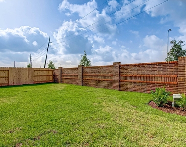18827 Carlisle Landing Lane - Photo Thumbnail 43