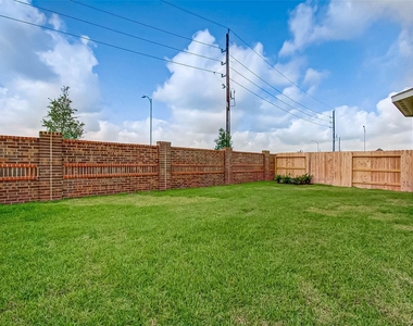 18827 Carlisle Landing Lane - Photo Thumbnail 42