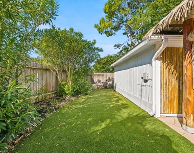 4704 Broadmoor Drive - Photo Thumbnail 24
