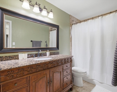 4704 Broadmoor Drive - Photo Thumbnail 20