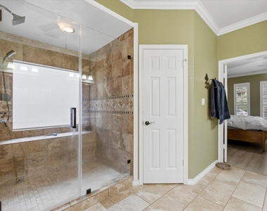 4704 Broadmoor Drive - Photo Thumbnail 13