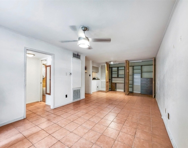3131 Cummins Street - Photo Thumbnail 3