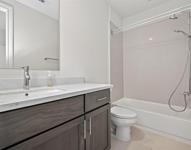 2703 Kinsley Oaks Drive - Photo Thumbnail 39
