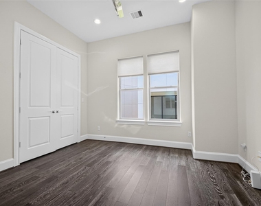 2703 Kinsley Oaks Drive - Photo Thumbnail 22