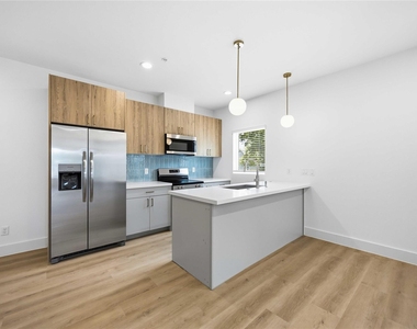 5406 San Jose Street - Photo Thumbnail 7