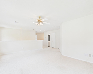 4702 Rolling View Court - Photo Thumbnail 19