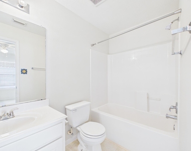4702 Rolling View Court - Photo Thumbnail 24