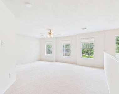 4702 Rolling View Court - Photo Thumbnail 18