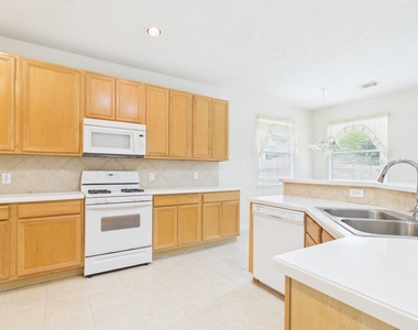 4702 Rolling View Court - Photo Thumbnail 7