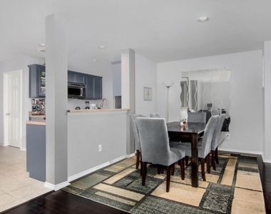 2236 Ann Street - Photo Thumbnail 5