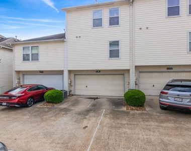 2236 Ann Street - Photo Thumbnail 16