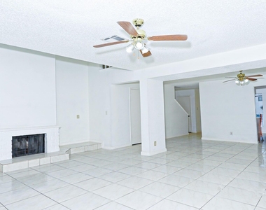 10920 Village Bend Lane - Photo Thumbnail 8