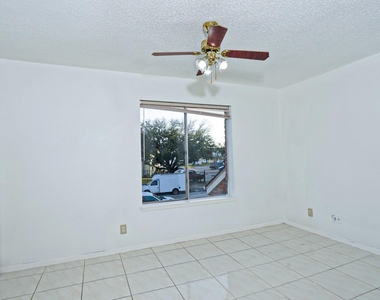 10920 Village Bend Lane - Photo Thumbnail 11