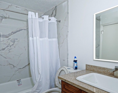 10920 Village Bend Lane - Photo Thumbnail 16