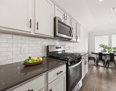 40603 Pine Spruce Lane - Photo Thumbnail 8