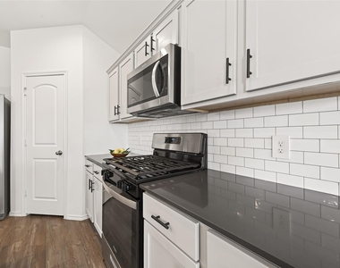 40603 Pine Spruce Lane - Photo Thumbnail 11
