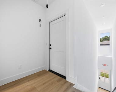 5408 San Jose Street - Photo Thumbnail 5