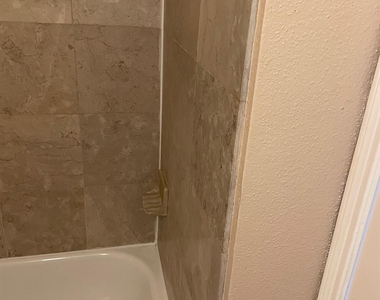 2121 Hepburn Street - Photo Thumbnail 39