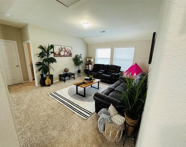 19619 Lake Bosque Drive - Photo Thumbnail 19