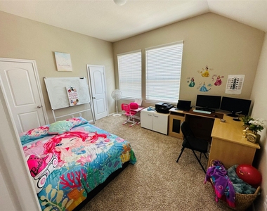 19619 Lake Bosque Drive - Photo Thumbnail 31