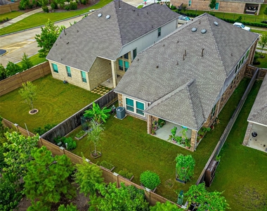 19619 Lake Bosque Drive - Photo Thumbnail 6