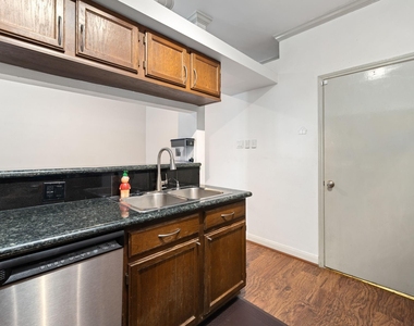 612 Fargo Street - Photo Thumbnail 18