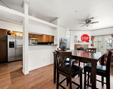 612 Fargo Street - Photo Thumbnail 14