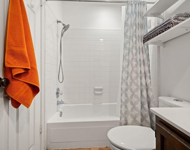 612 Fargo Street - Photo Thumbnail 25
