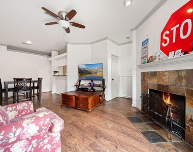 612 Fargo Street - Photo Thumbnail 10