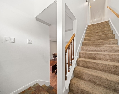 612 Fargo Street - Photo Thumbnail 7
