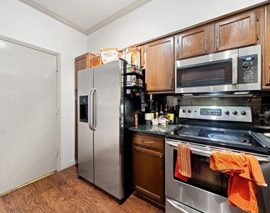 612 Fargo Street - Photo Thumbnail 19