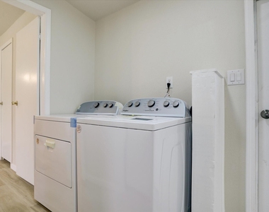 5806 South Highway 35 - Photo Thumbnail 13