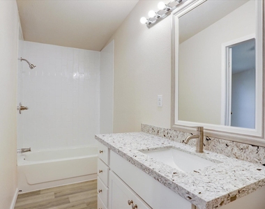 5806 South Highway 35 - Photo Thumbnail 11