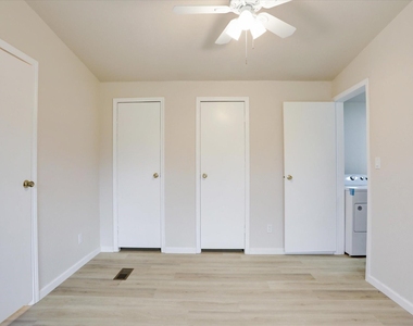 5806 South Highway 35 - Photo Thumbnail 10