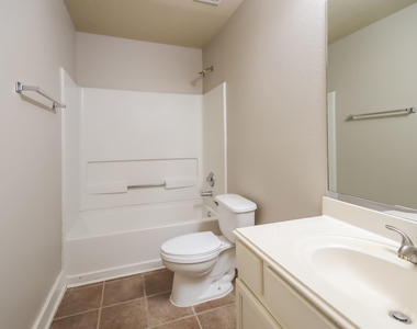 7431 Leightonfield Court - Photo Thumbnail 14