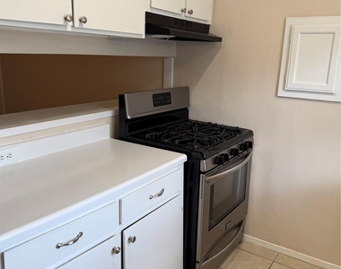 3314 Scotch Moss Lane - Photo Thumbnail 6