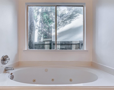 21892 Silver Oak Court - Photo Thumbnail 33
