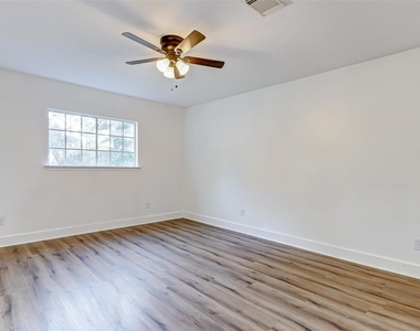 21892 Silver Oak Court - Photo Thumbnail 40
