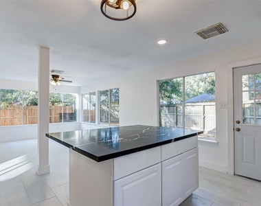 21892 Silver Oak Court - Photo Thumbnail 19
