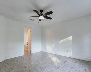 21892 Silver Oak Court - Photo Thumbnail 25