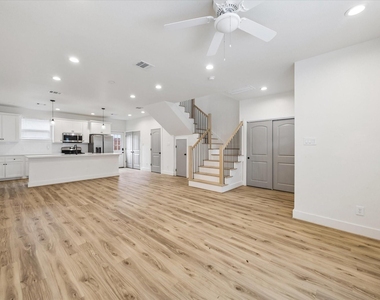2749 Redrock Street - Photo Thumbnail 4