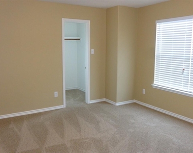 12003 Green Coral Drive - Photo Thumbnail 9