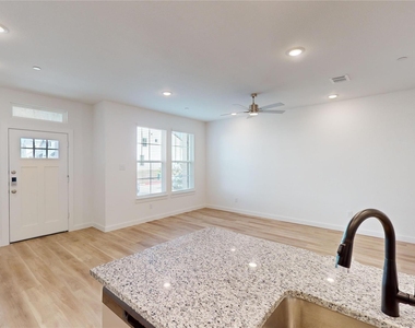 2923 Parks Mccoy Lane - Photo Thumbnail 12