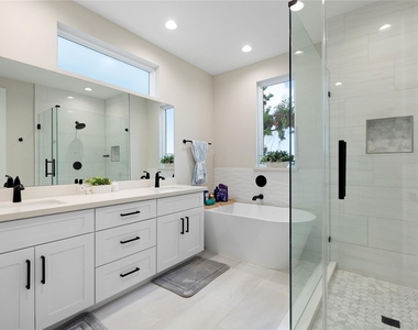 1410 Milby Street - Photo Thumbnail 9
