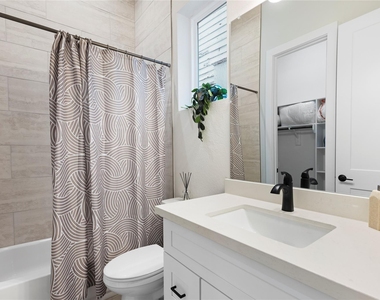 1410 Milby Street - Photo Thumbnail 5