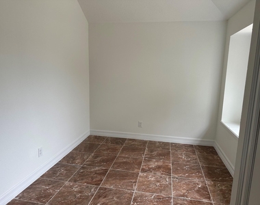 138 Coffee Lane - Photo Thumbnail 8