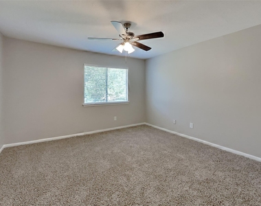 1227 Caraquet Drive - Photo Thumbnail 14